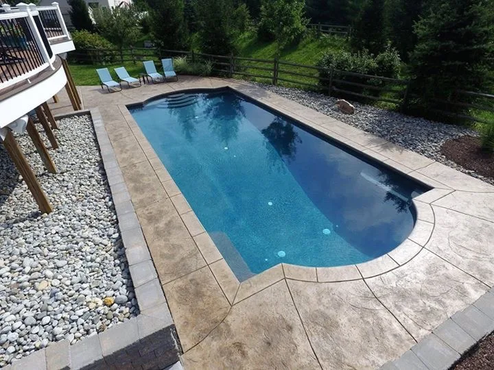 Inground pool with spa in Doylestown PA by Scott Payne Custom Pools