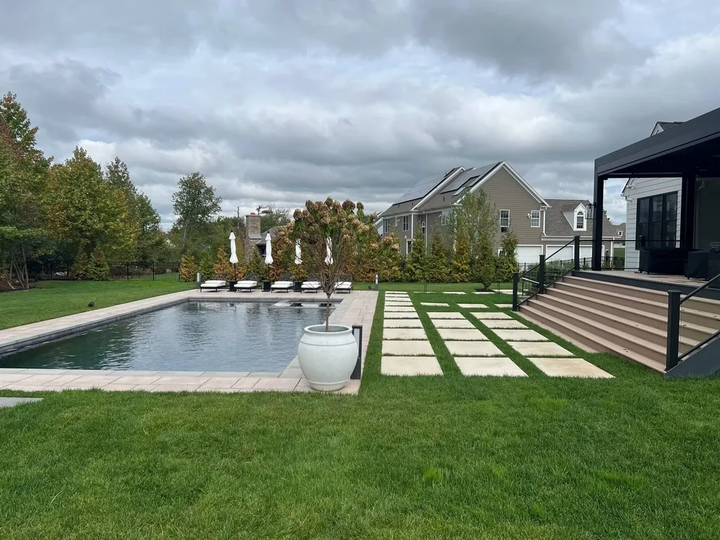 Custom inground pool built in Horsham, PA by Scott Payne Custom Pools