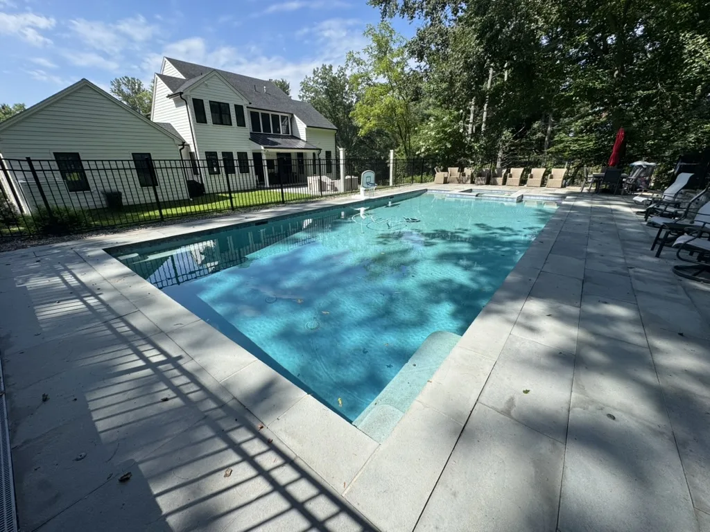 Inground pool with spa in Kennett Township, PA by Scott Payne Custom Pools