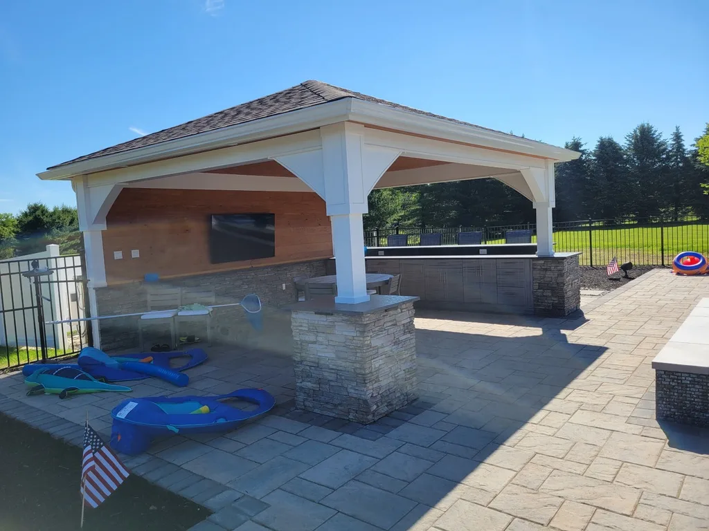 Custom inground pool built in Newtown, PA by Scott Payne Custom Pools
