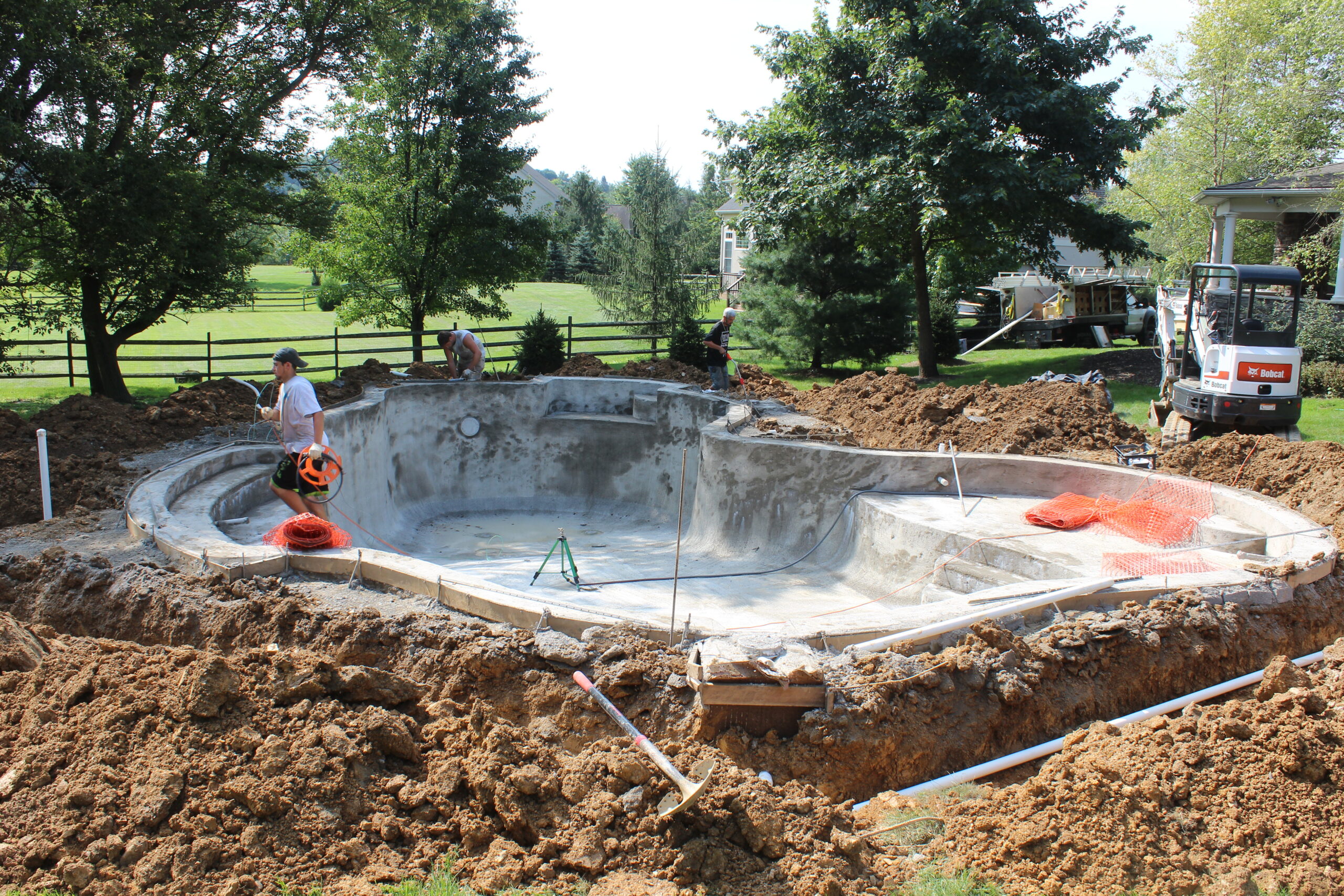What Size Pool Is Right For My Backyard 